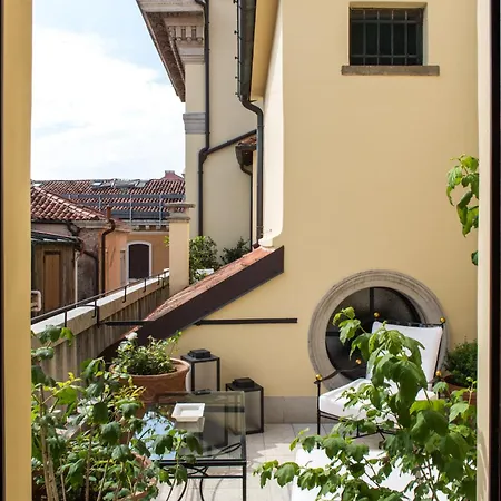 Hotel Nolinski - Evok Collection