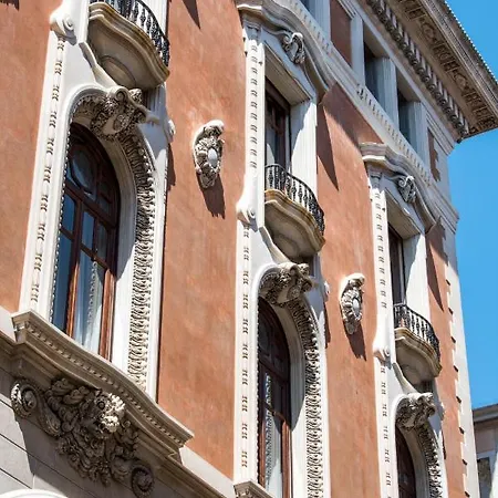 Nolinski Hotel